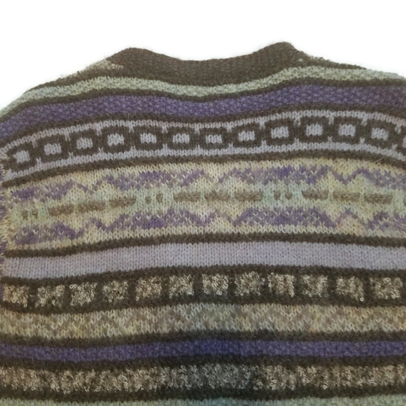 Northern Isles Wool Scottish Cardigan Sweater - Picture 13 of 16